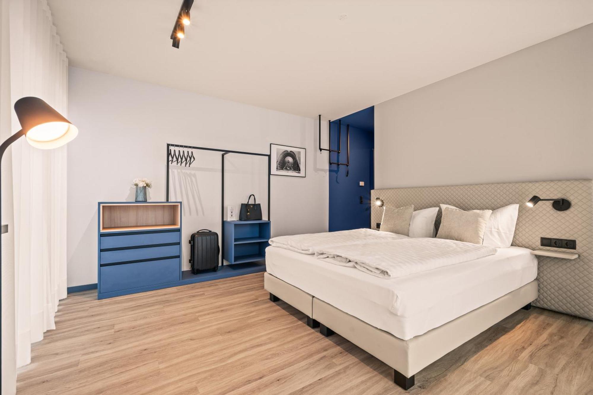 Motel42-Temporary Living Friedrichshafen Eksteriør billede